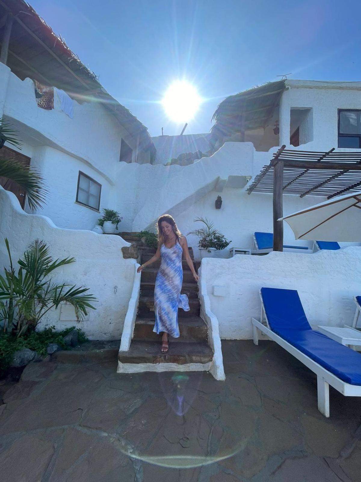 Hotel Smiling Crab Каноас Де Пунта Сал Екстериор снимка