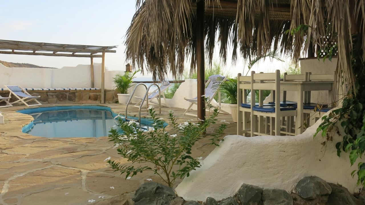 Hotel Smiling Crab Каноас Де Пунта Сал Екстериор снимка